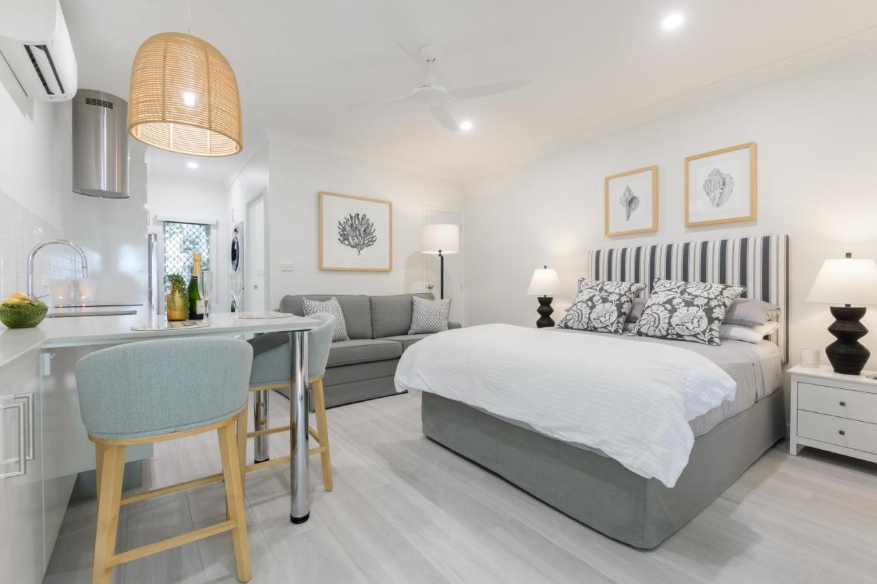 Garrick House Aparthotel พอร์ตดักกลาส ภายนอก รูปภาพ