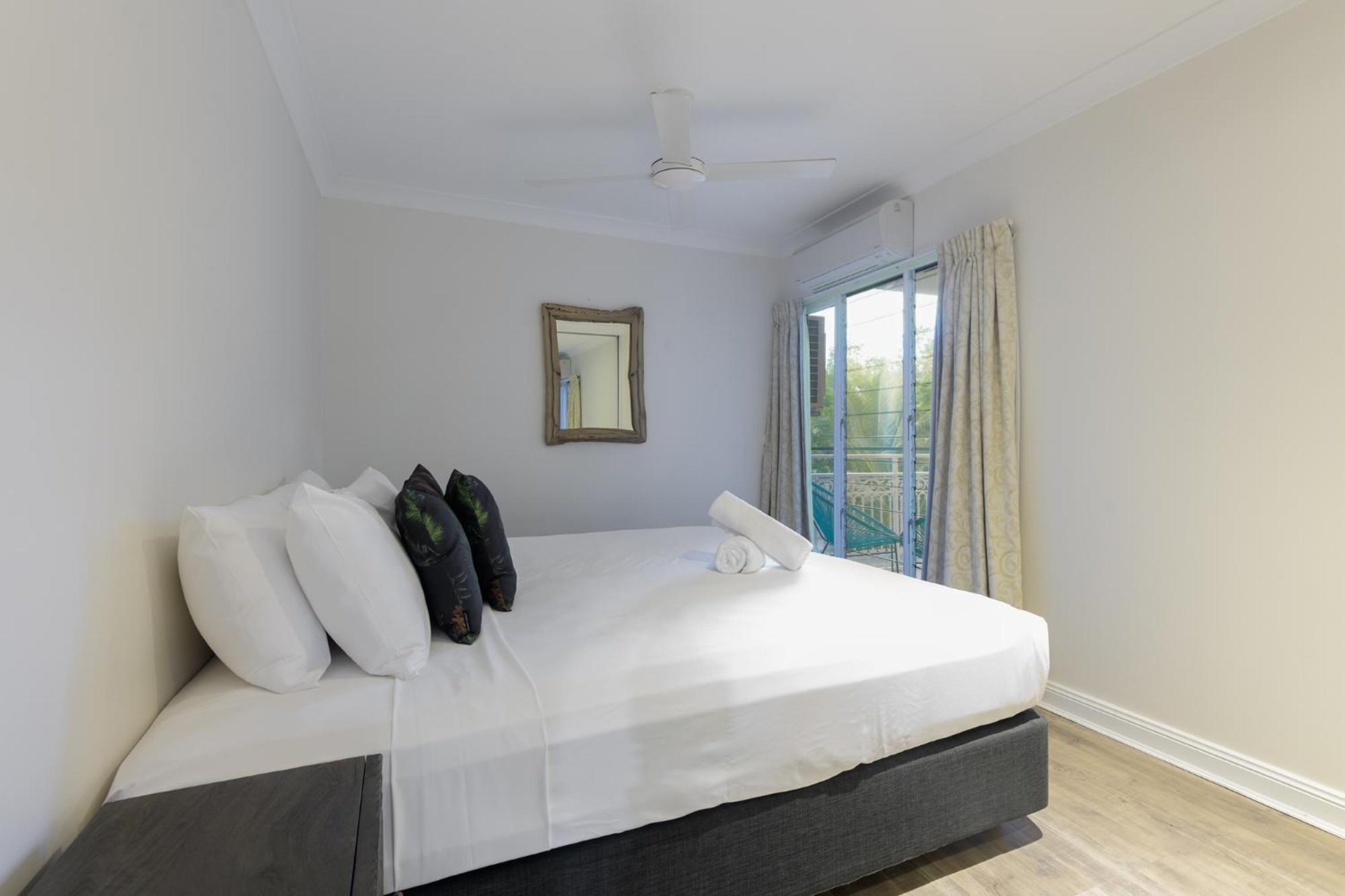 Garrick House Aparthotel พอร์ตดักกลาส ภายนอก รูปภาพ